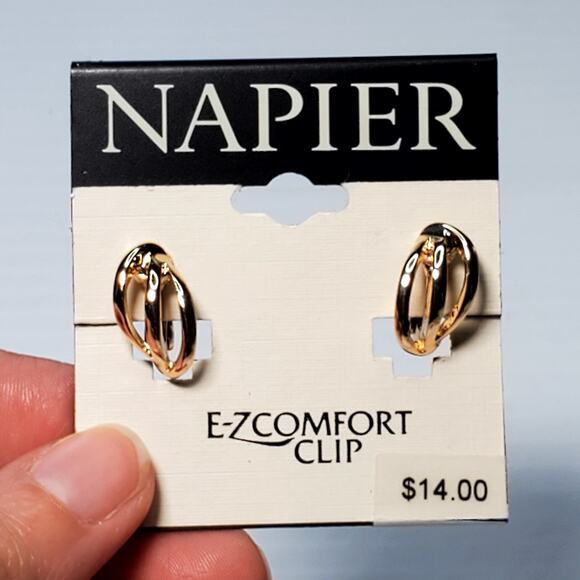 Napier Ez Comfort Clip Gold Tone Open Work Clip On 1/2" - Picture 1 of 4